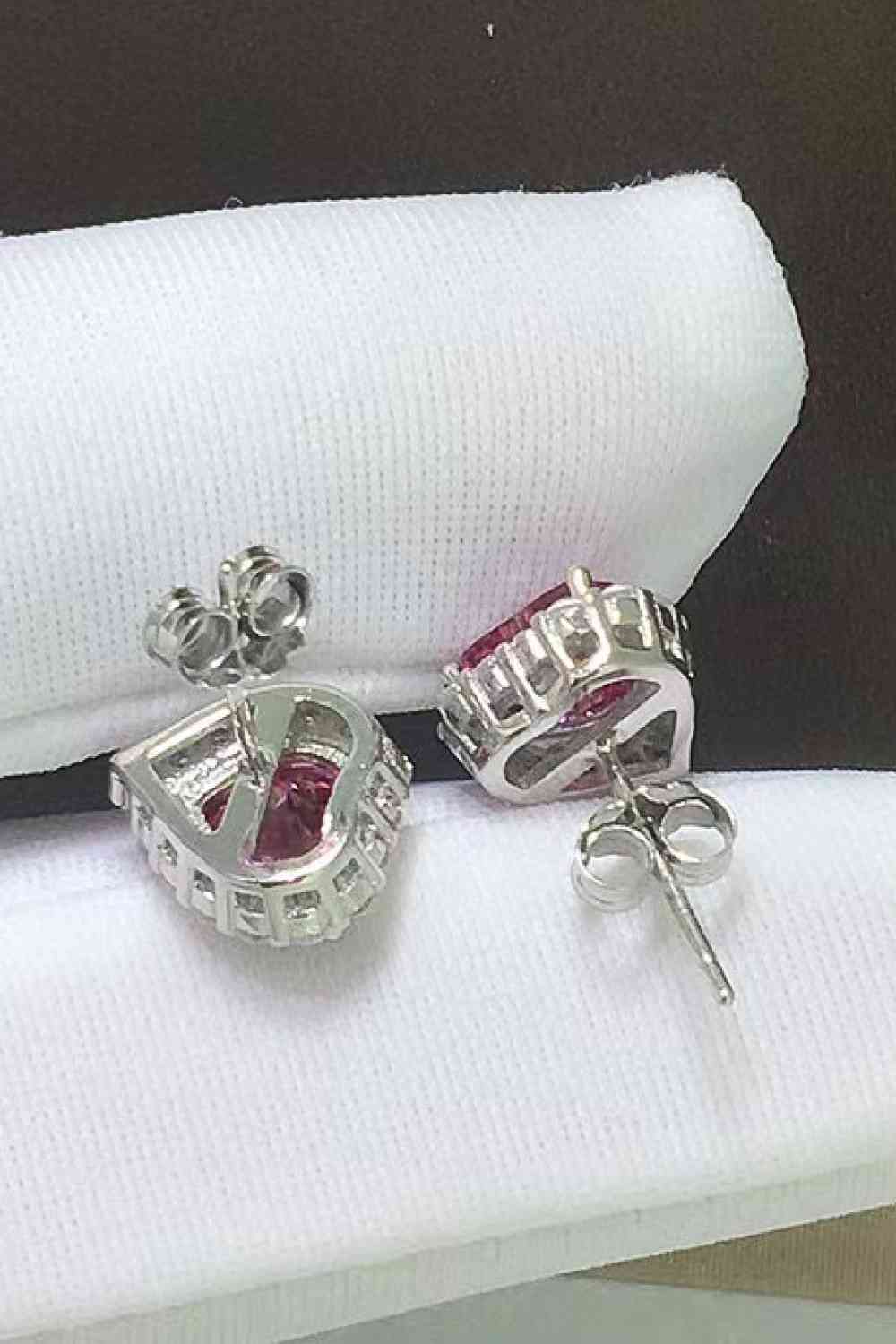 2 Carat Moissanite Heart-Shaped Earrings - lolaluxeshop