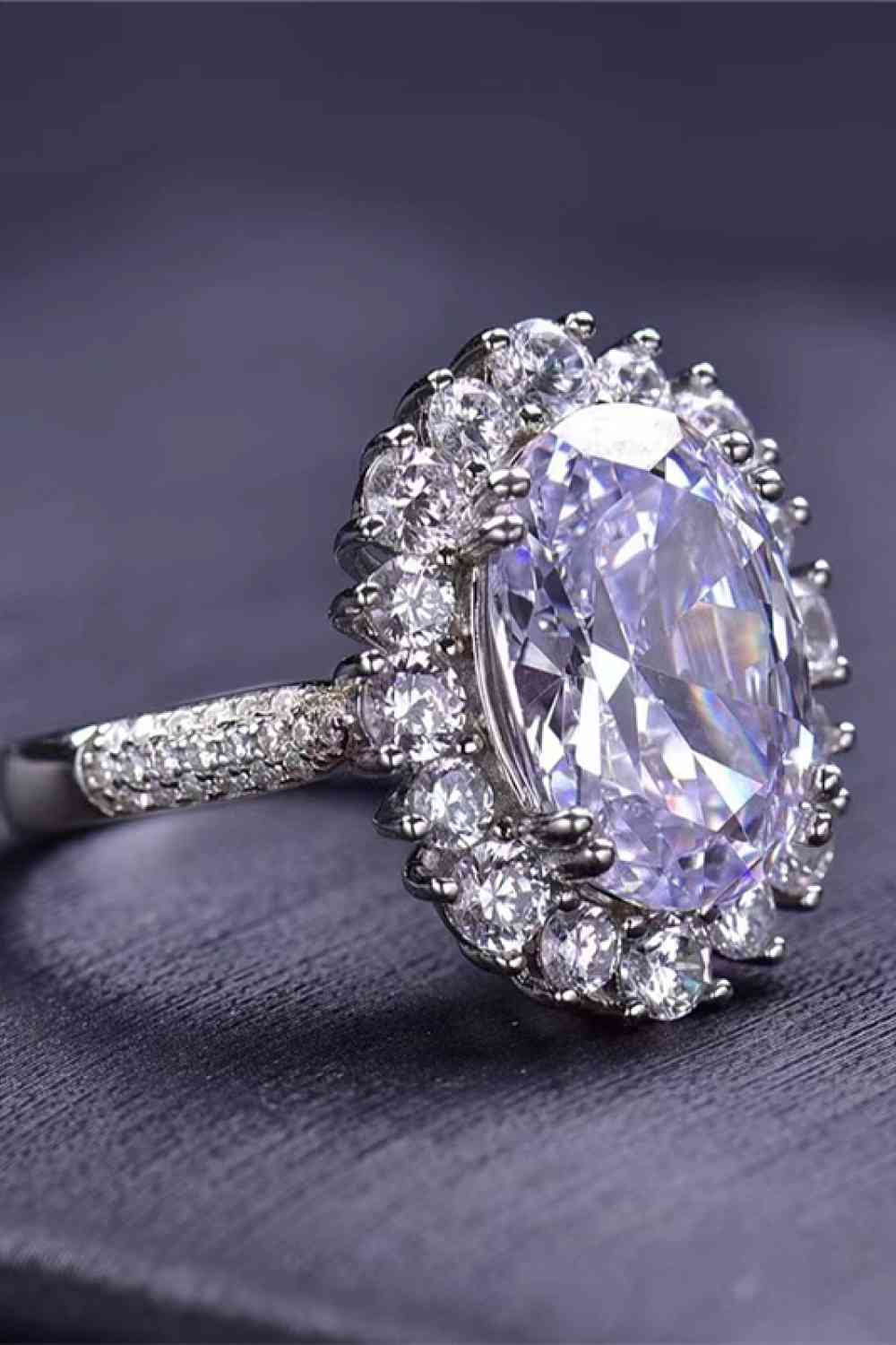 8 Carat Oval Moissanite Ring - lolaluxeshop